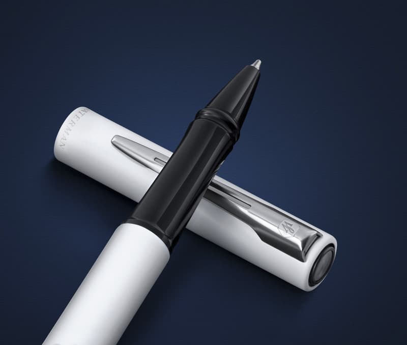 Waterman Allure rollerball pen 2.0 (black ink) - Mood2