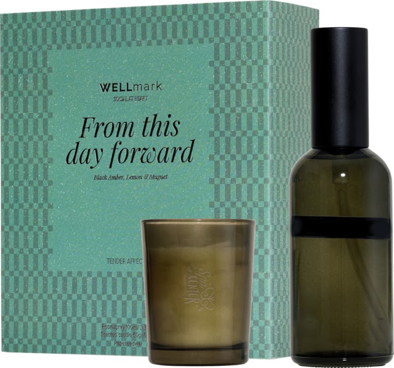 Wellmark 100 ml room spray and 70 ml Tender Affection candle gift set - LogoY1