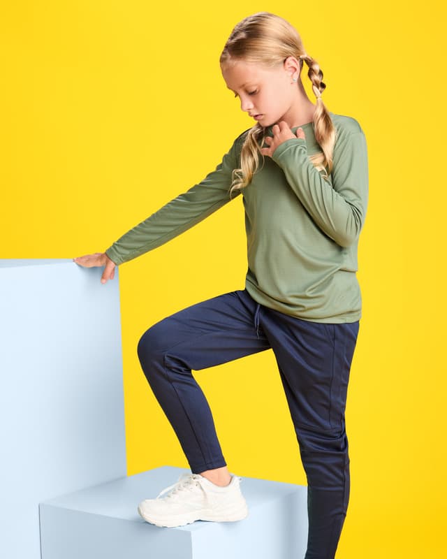 Estoril 125 g/m² long sleeve kids t-shirt - Mood1