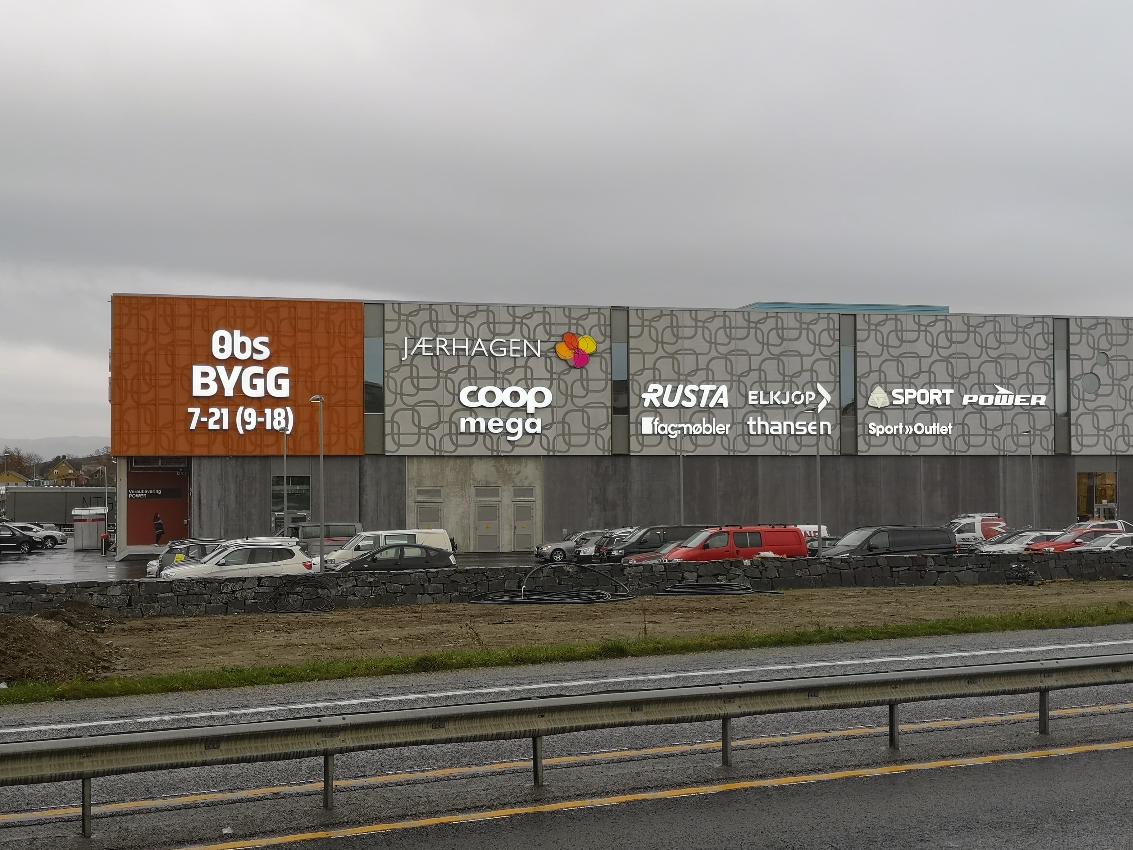 Facade signage and centre branding for Jærhagen Shopping Centre delivered by Show Off